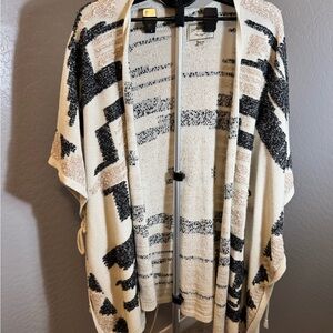 Lucky Brand Black and Cream Knit Poncho OS